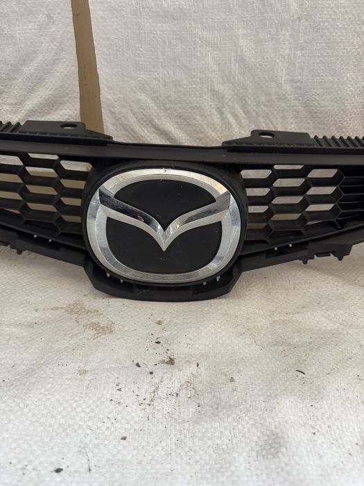 Оригинална решетка Мазда 2 Mazda 2