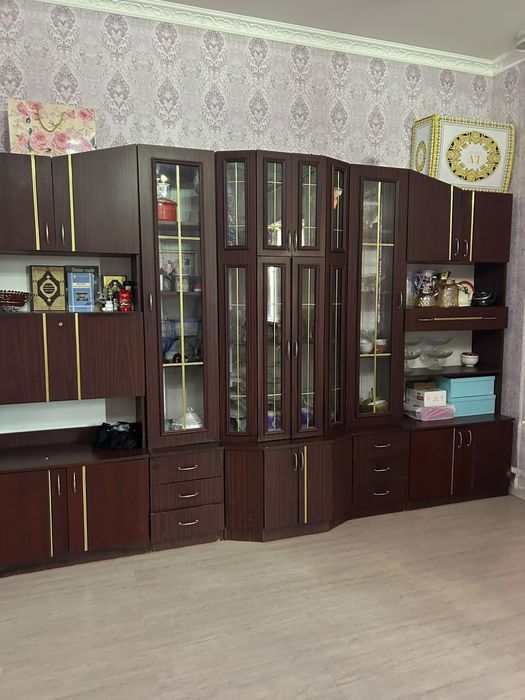 Сервант сатылады жағдайы жақсы