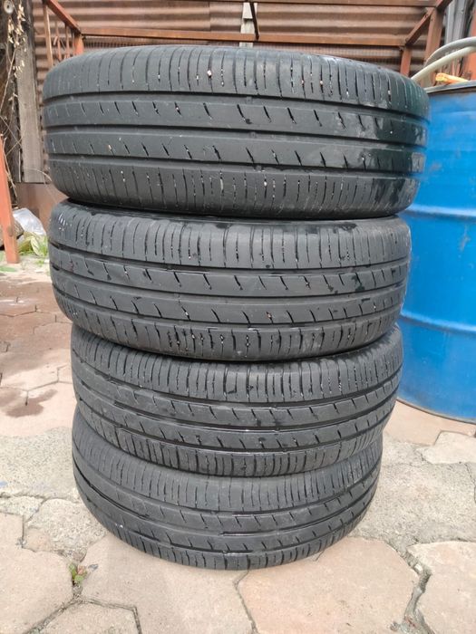 продам комплект шин