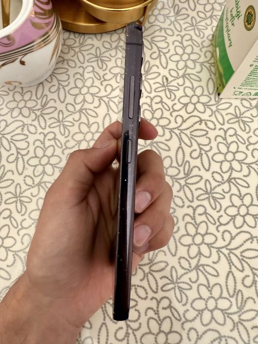Срочно продам Samsung S23