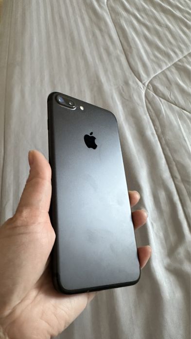 Продам iphone7 plus