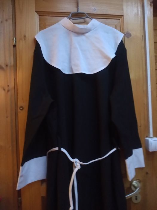 Costum carnaval călugărita