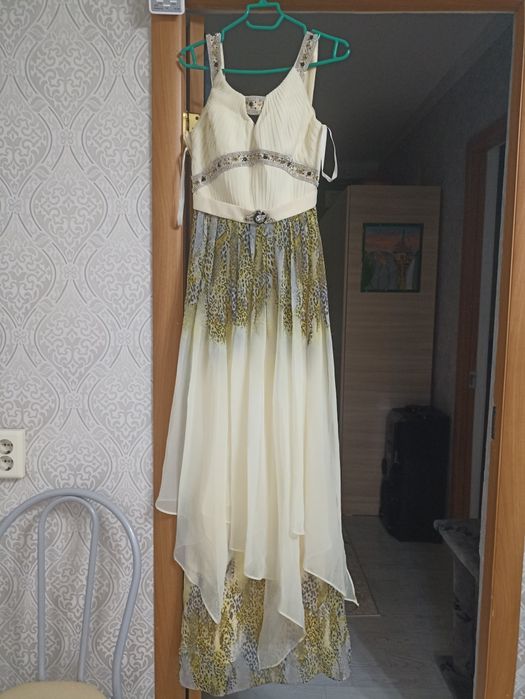 Продам вечернее платье,размер S