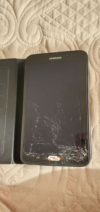 Samsung планшет.