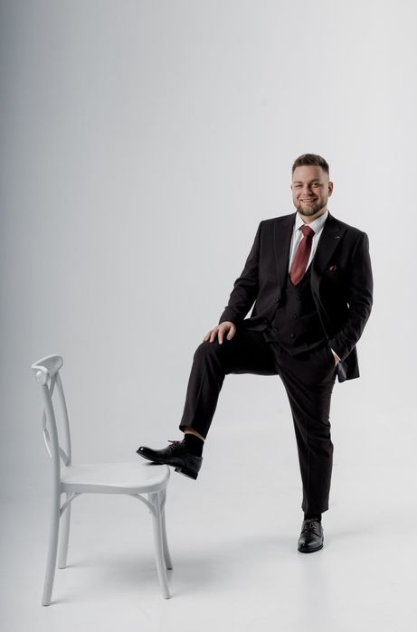 Ведущий  Уральск/Аксай