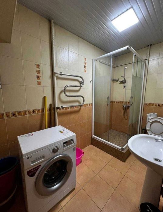 Уй Сотилади Ц-4 Олой бозор олдида 2 хона/3/4