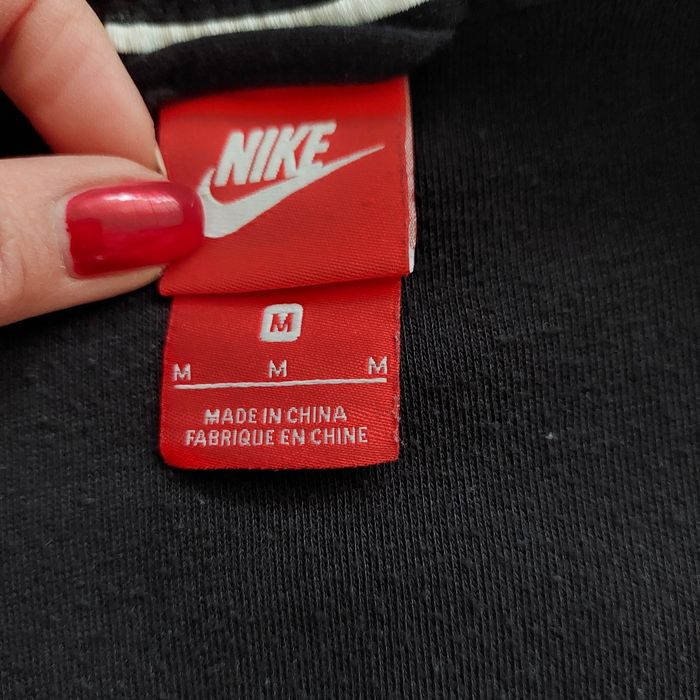 Дамско горнище Nike TechFleece  N98 Jacket , M Размер

Като ново 

цен