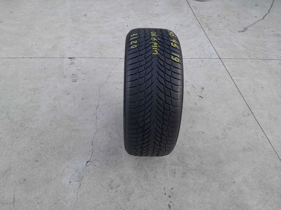 O anvelopa de iarna 245 45 19 nokian Wr snowproof profil 8 mm