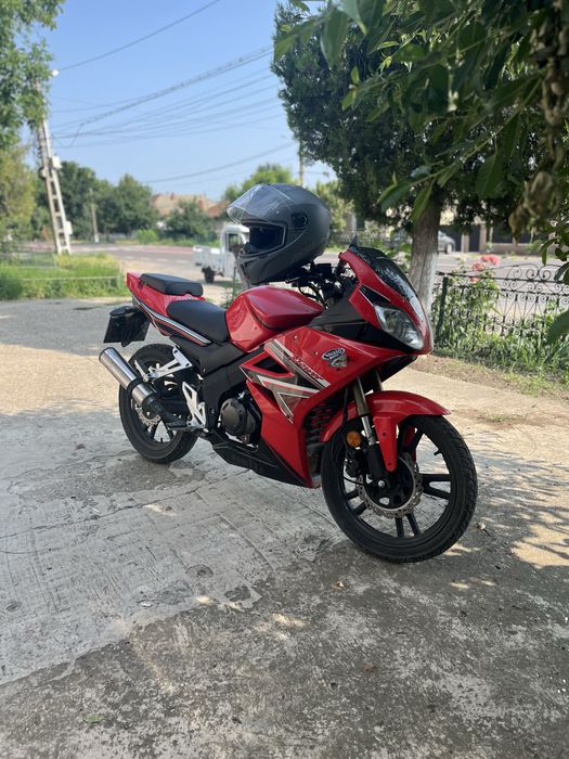 Motocicleta 125cm3 de vanzare