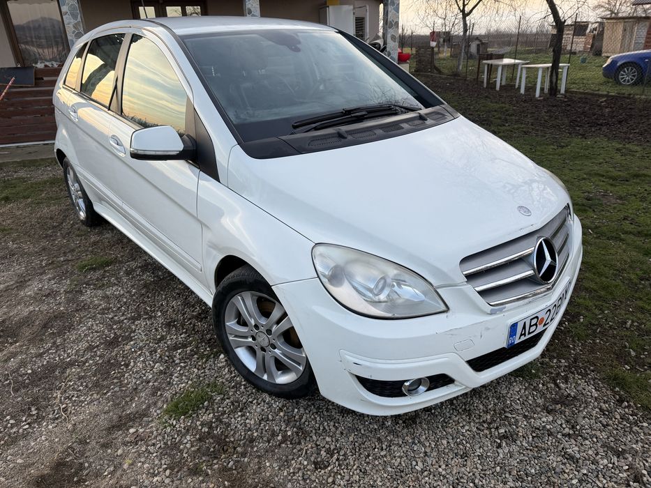 Mercedes B 180 2.0 D 2011