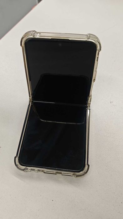 Мобилен телефон Samsung Galaxy Z Flip 5 бял