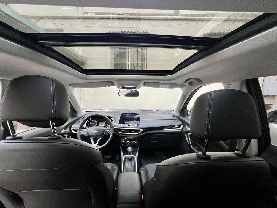 Tracker-2  Premier  1.0L Turbo Не битая не крашеная