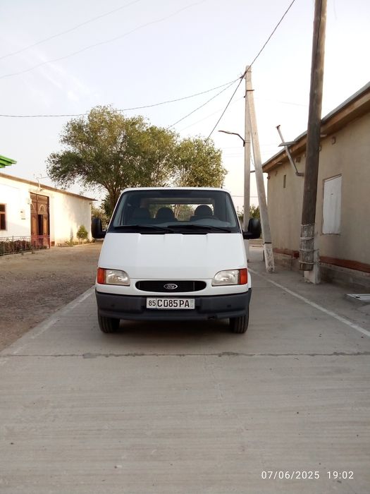 Ford tranzit yuk