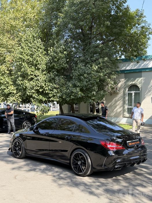 Mersedes Benz AMG CLA 250 Американка