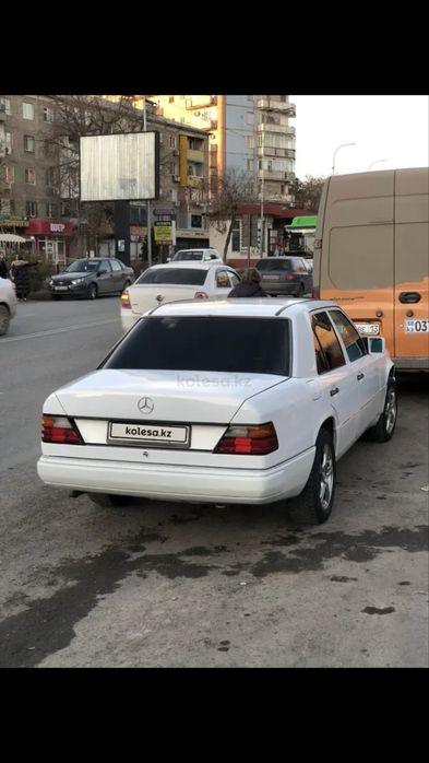 Mercedes w124 2.3 объём