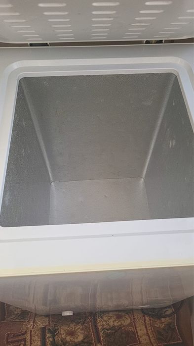 Продам морозильную камеру