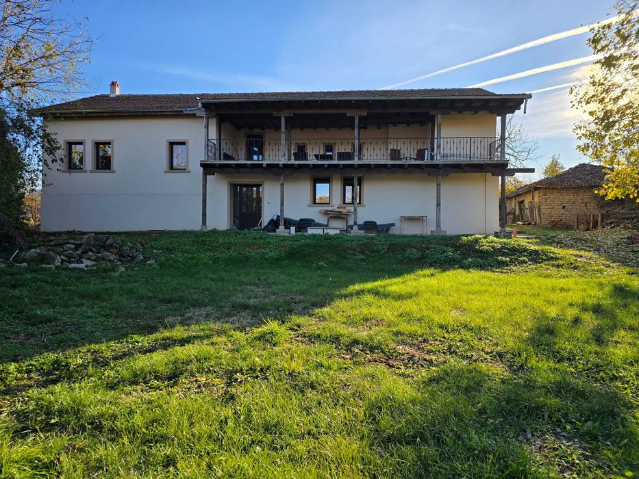 Продава се Къща в с. Церова кория, Област Велико Търново - 250 кв.м за 1400 €/кв.м - Снимка #23