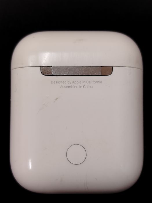 Air pods 2/1 работает 20-30мин