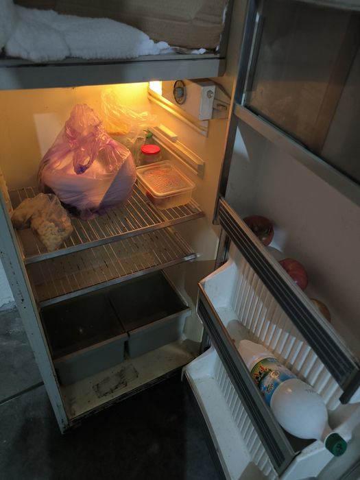 Продам холодильник