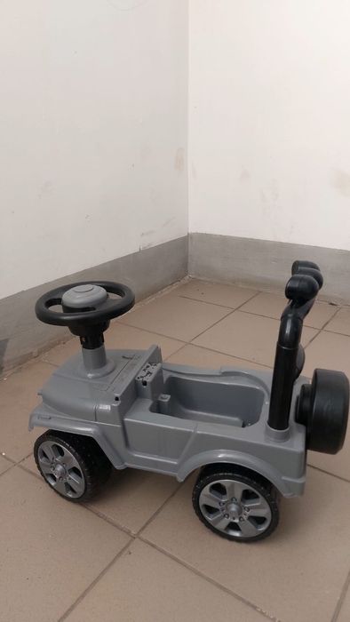 Детская машина самокат