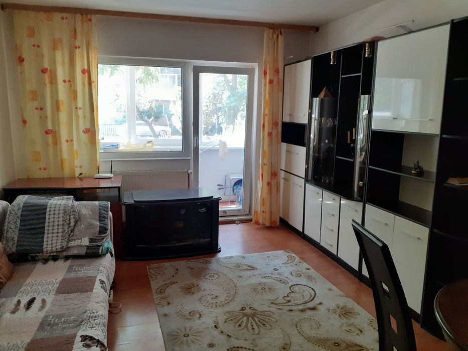 DE INCHIRIAT apartament 3 camere Calea Aradului