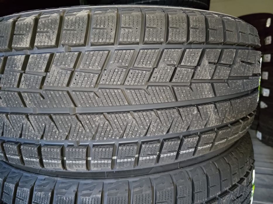 Rapid 215/60R16 Ice Knight