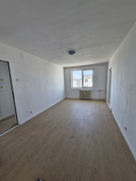 Vand apartament 4 camere metrou Lujerului