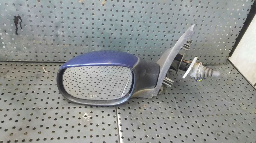 Oglinda manuala stanga peugeot 206 96480955xt