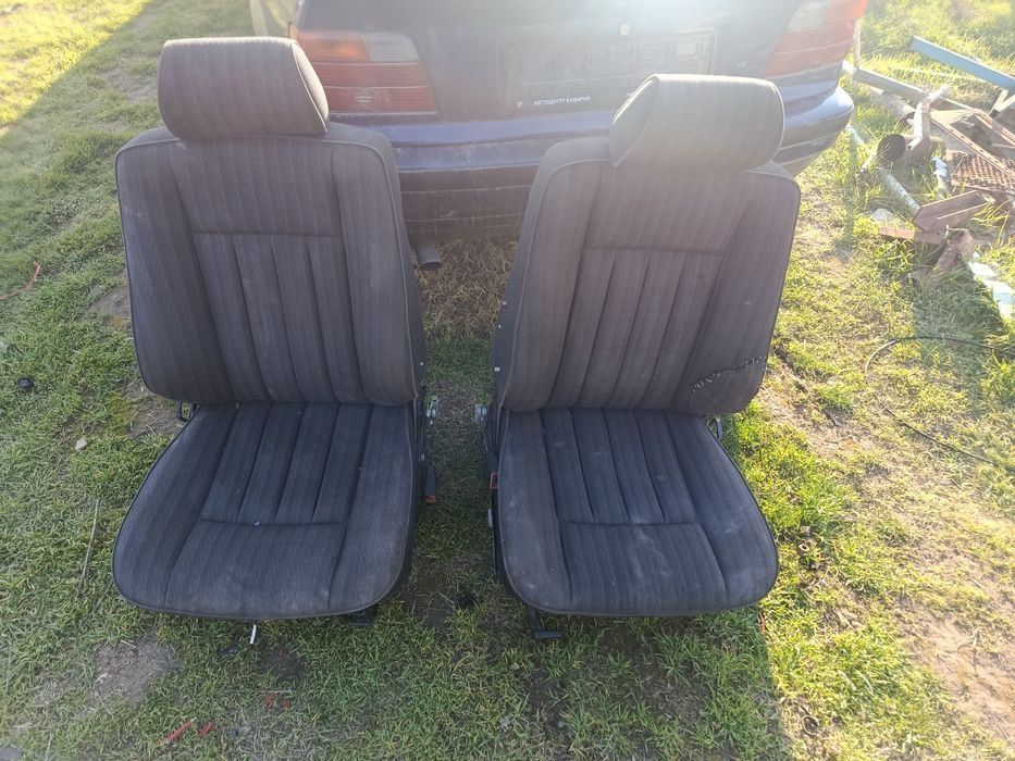 Сидение Мерседес 124 пара