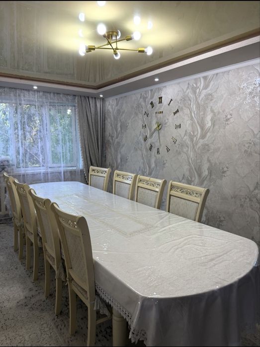 Продам стол со стульями