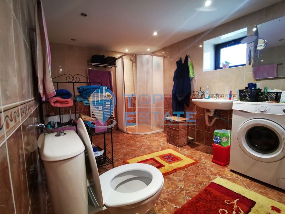 Реновирана къща с плувен басейн и сауна в село Мусина, област Велико