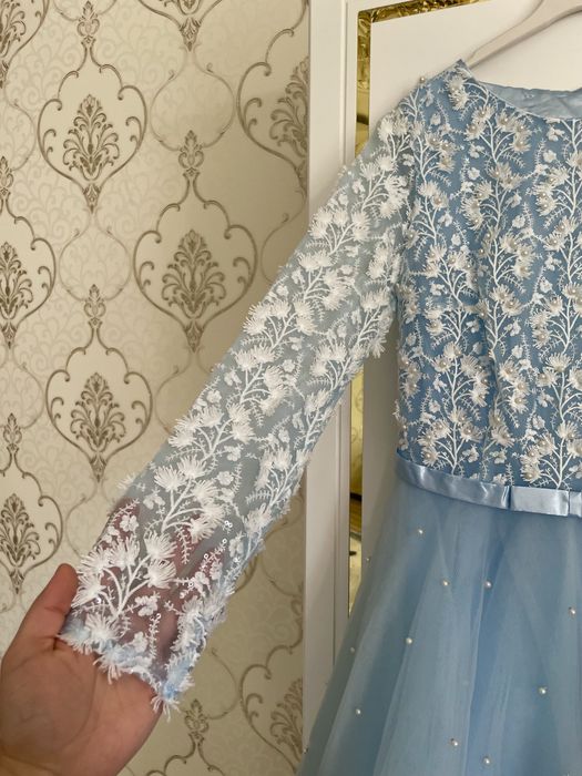 Небесно-голубое, вечерное платье • Новый • Размер M