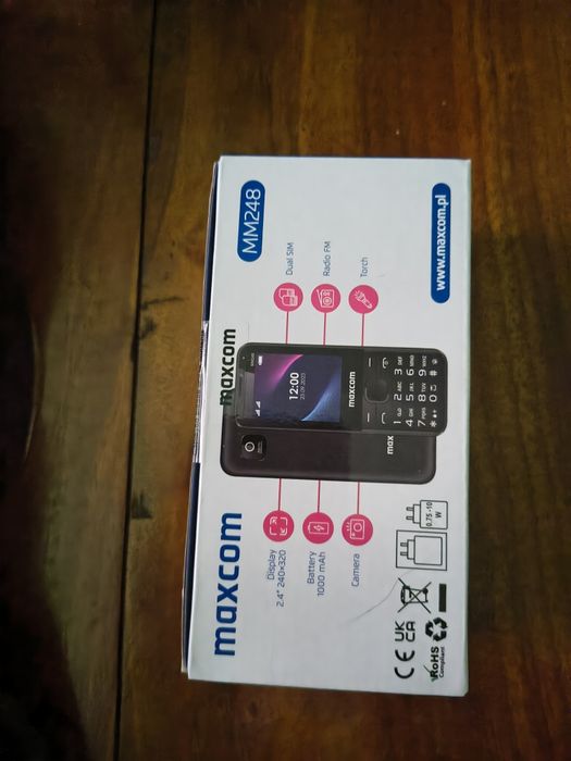 Vând telefon mobil maxcom mm248 cu butoane