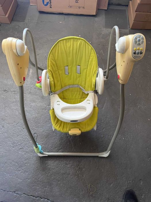 продам качалку детскую