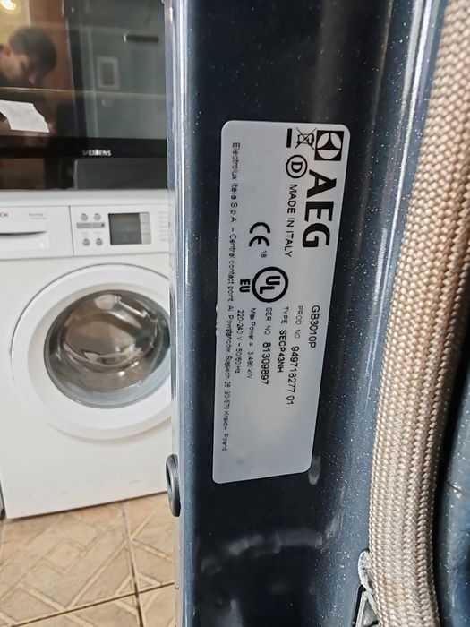 Фурна за вграждане Аег  Aeg Made in Itali с 2 години Гаранция!