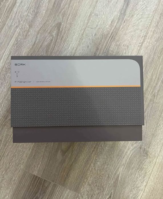 Стайлер Bork 2025