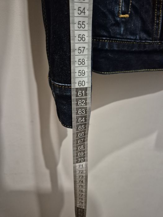 Яке levis sherpa