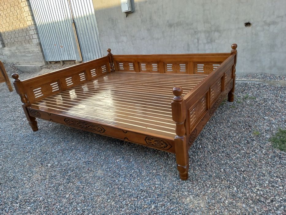 Гарантией 1    год