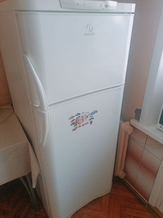 Продам холодильники