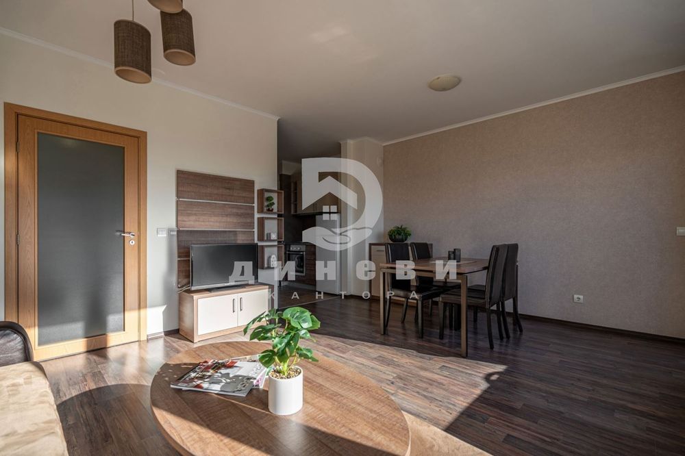 Двустаен апартамент в Каршияка