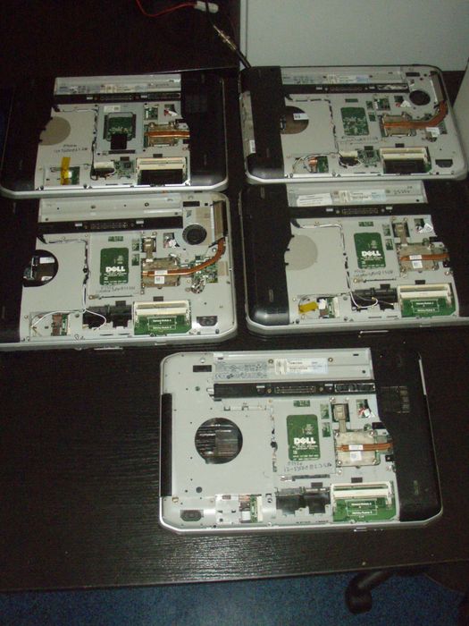 Dezmembrez Dell Latitude E4520 Celeron B840, i3-2350m, E4520m cu T6670