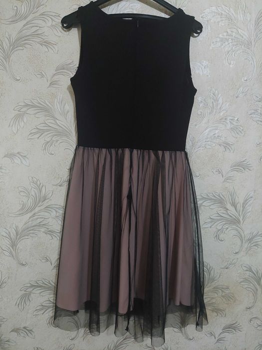 Къса черно-розова Рокля