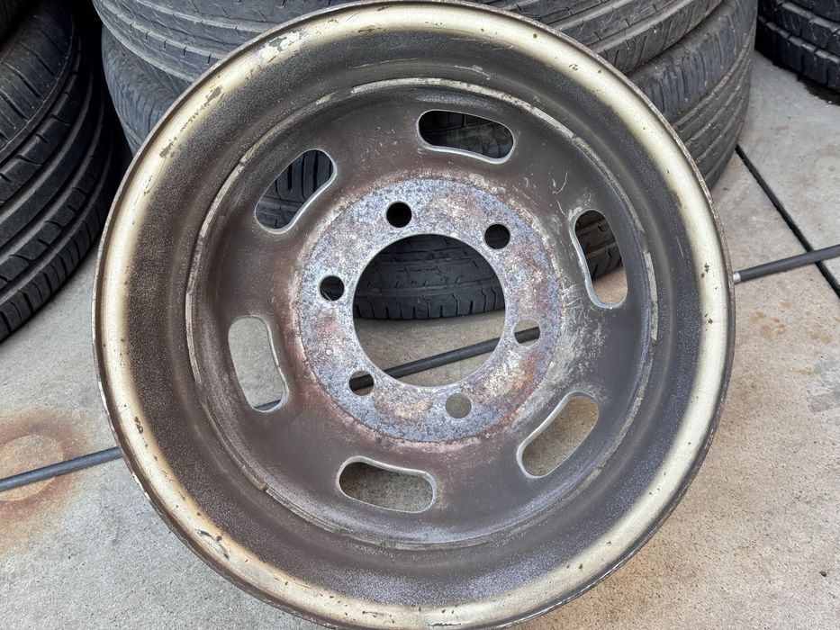 1бр желязна Iveco Daily 16цола 2на гума