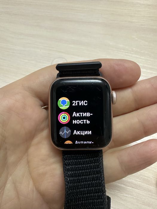 Часы Эпл вотч SE40 mm