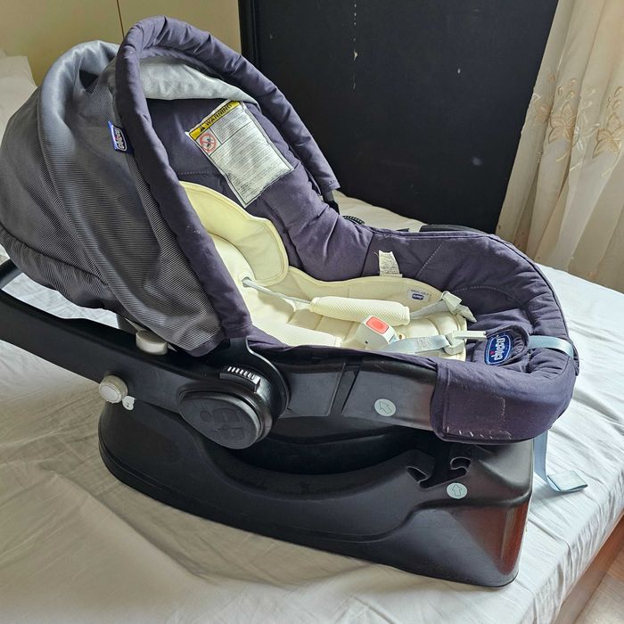 Стол за кола Chicco 0-36