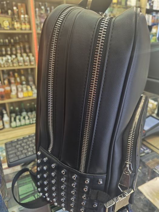 Унисекс раница на ZARA