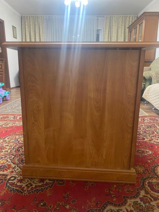 Продам компьютерный стол