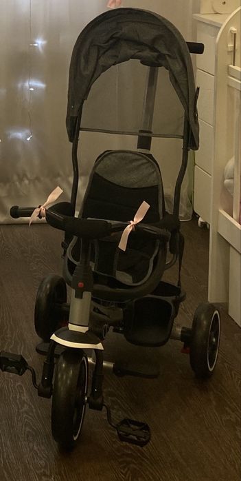 Продам детский трехколесный велосипед