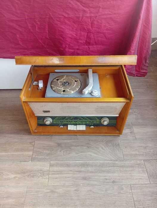 radioul  doar fîșie nu prinde posturi