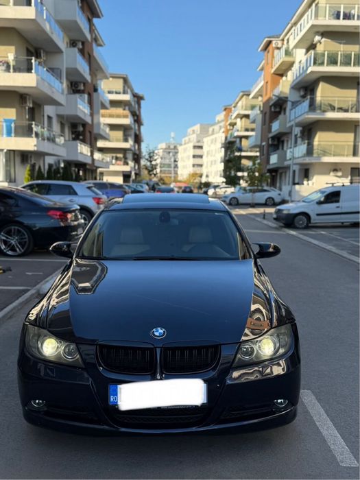 BMW   E90